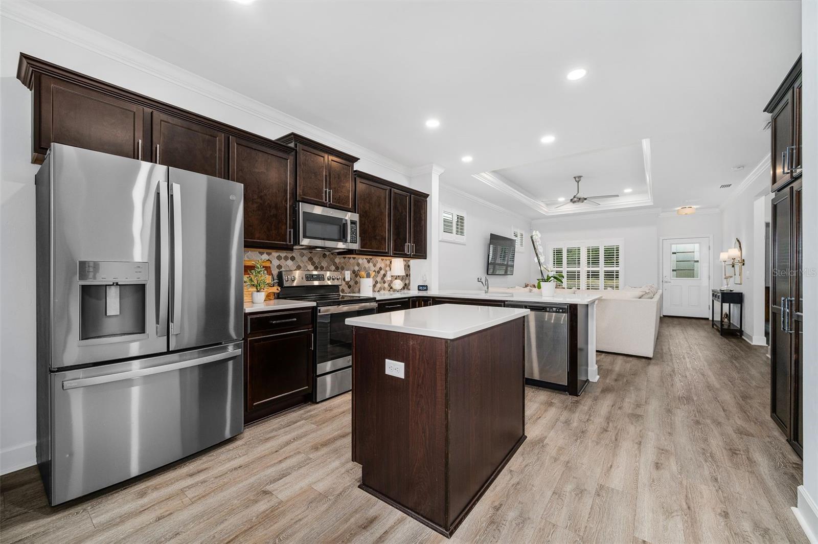 LUGANO PH 3 PB 37 PG 54 - Residential