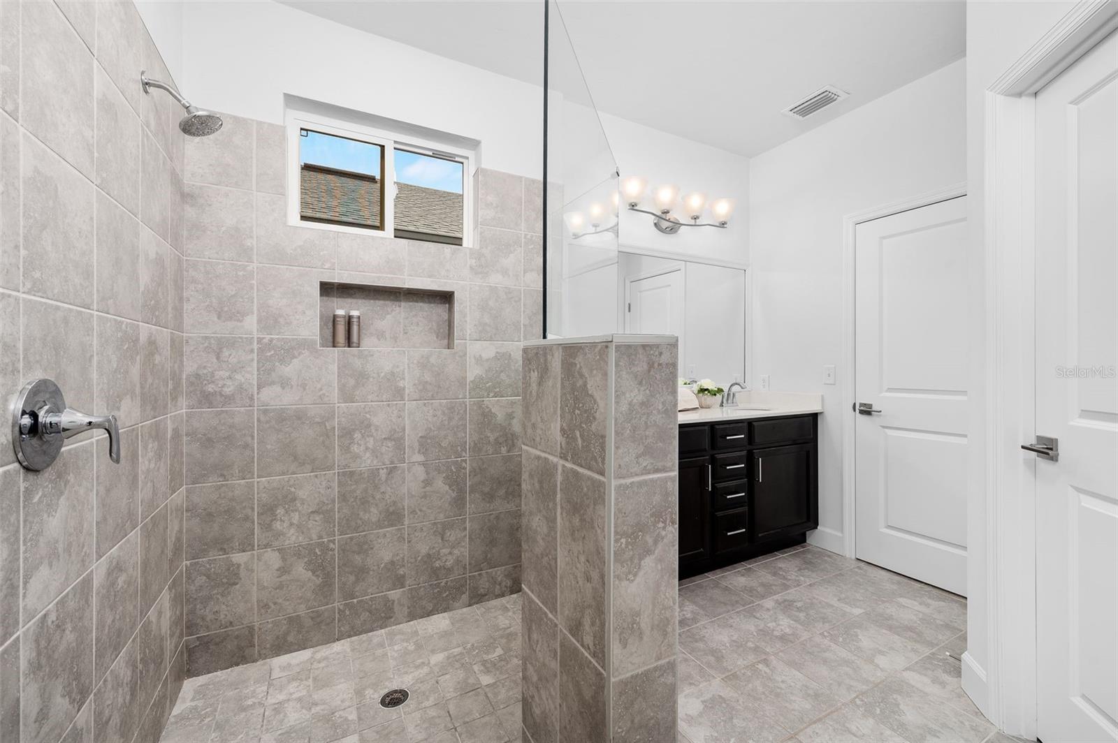 LUGANO PH 3 PB 37 PG 54 - Residential