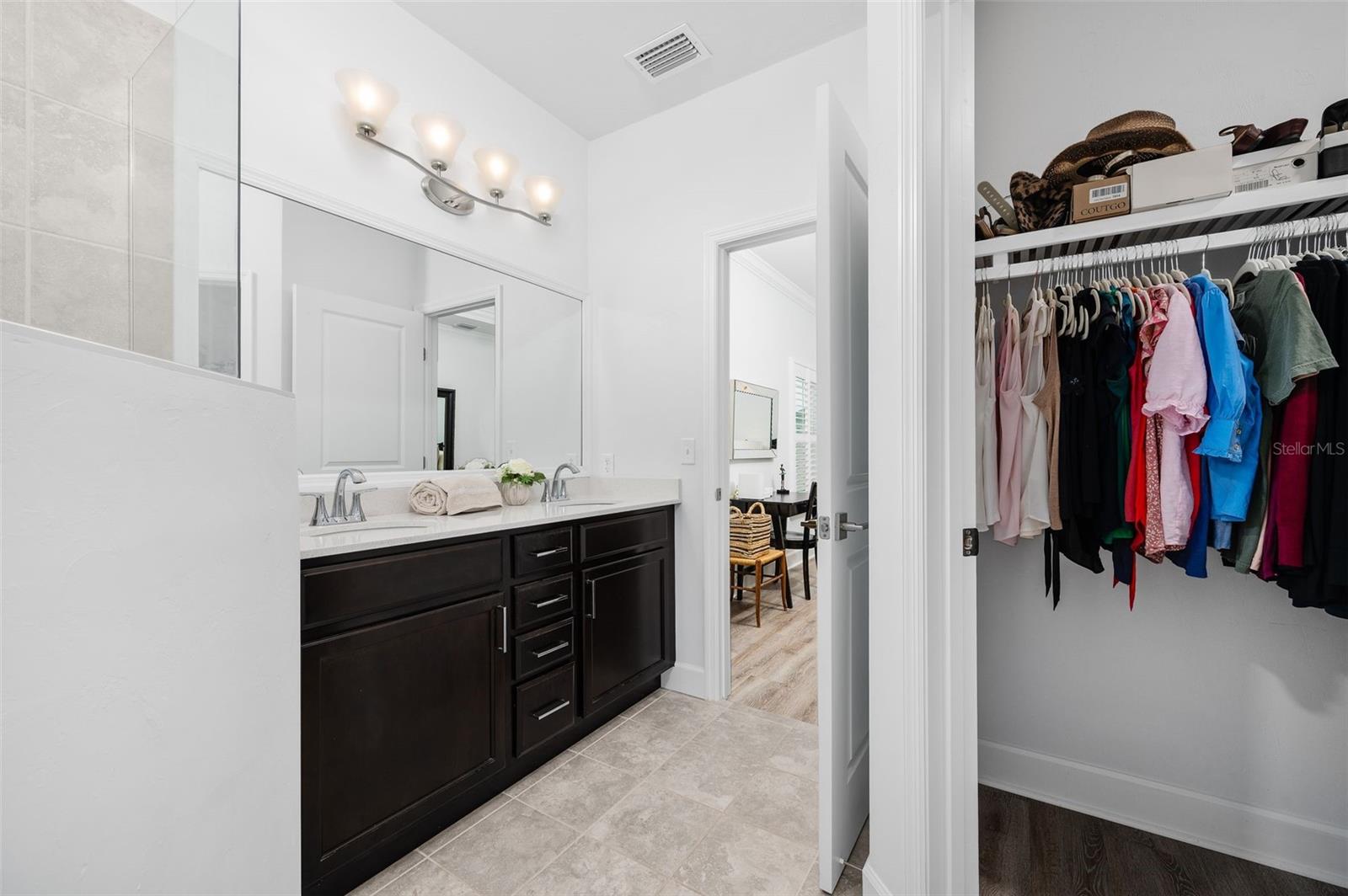 LUGANO PH 3 PB 37 PG 54 - Residential