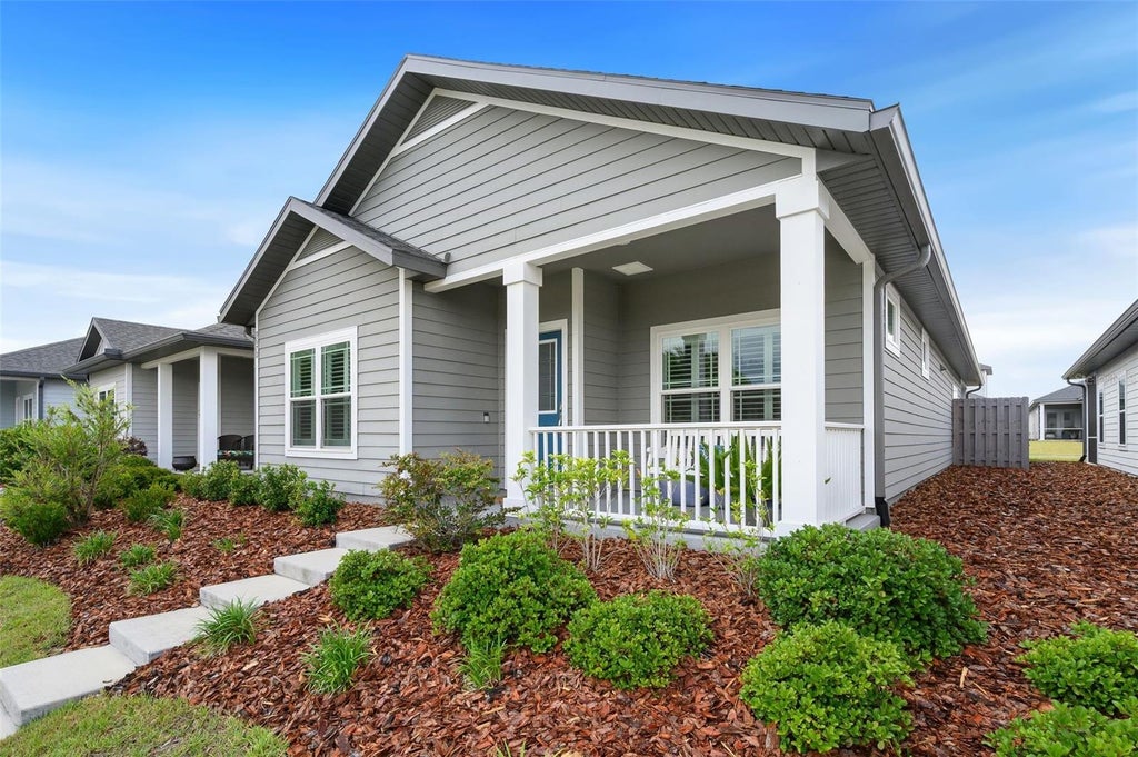 Photo of 9670 SW 68th Lane, Gainesville, FL 32608 (MLS # GC540270)