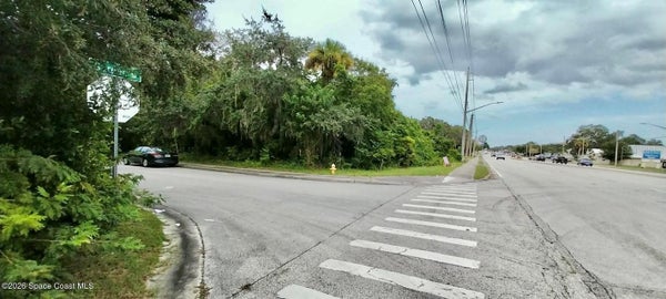 2550 GARDEN ST, TITUSVILLE, FL 32796 - Image 17cde4c8b501e24f0e5fd54f009ee8e9/2664526884