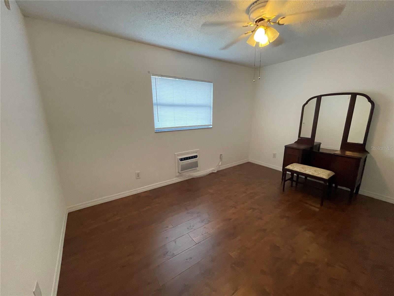BRADFORD ACRES A CONDO - Residential