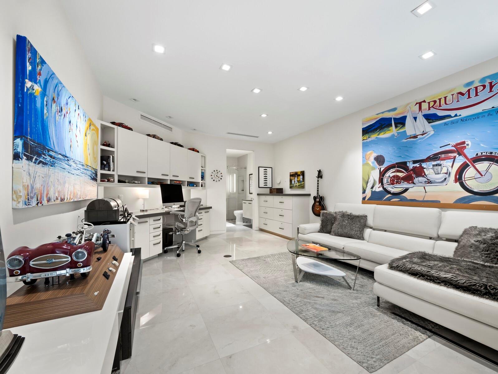 BAY ISLES - Residential
