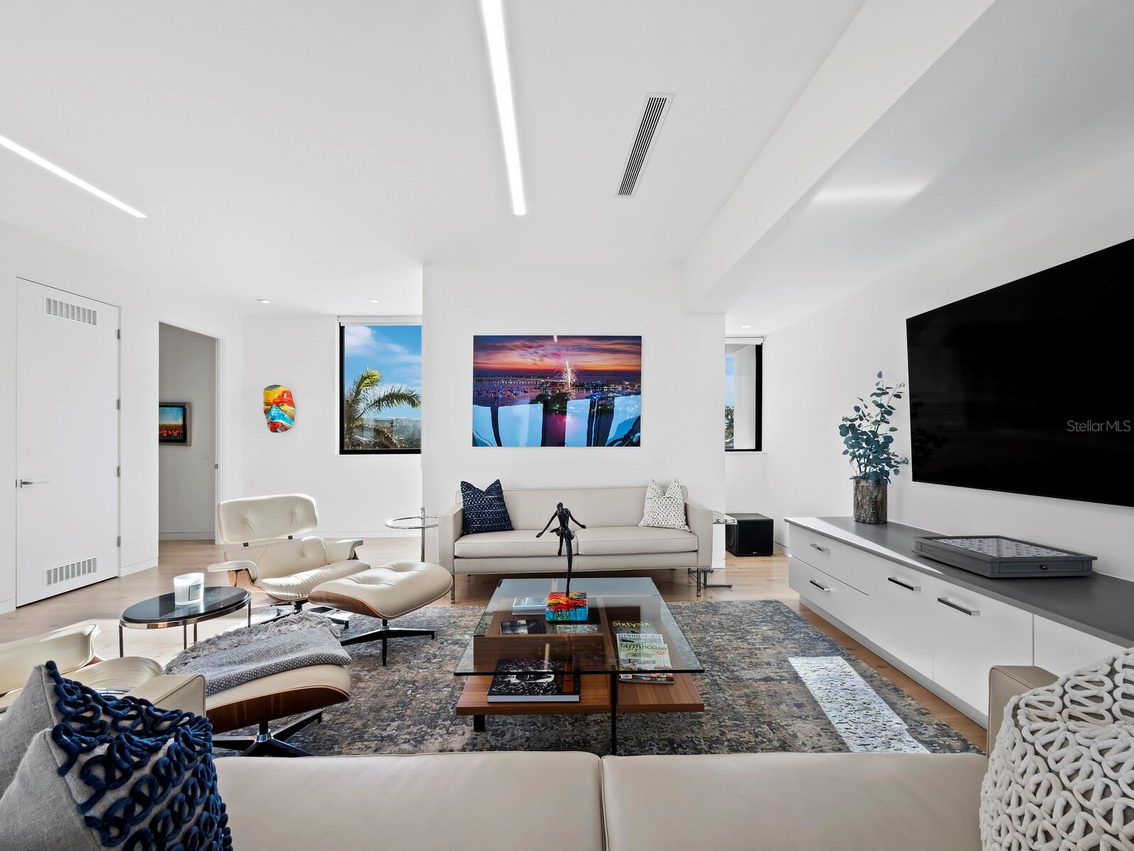 BAY ISLES - Residential