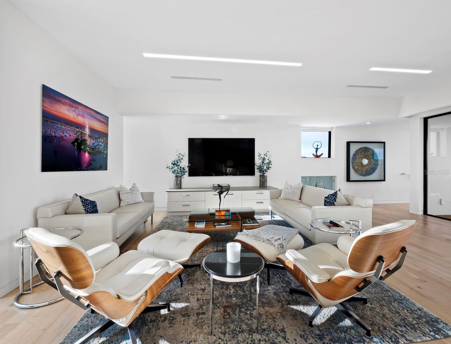 BAY ISLES - Residential