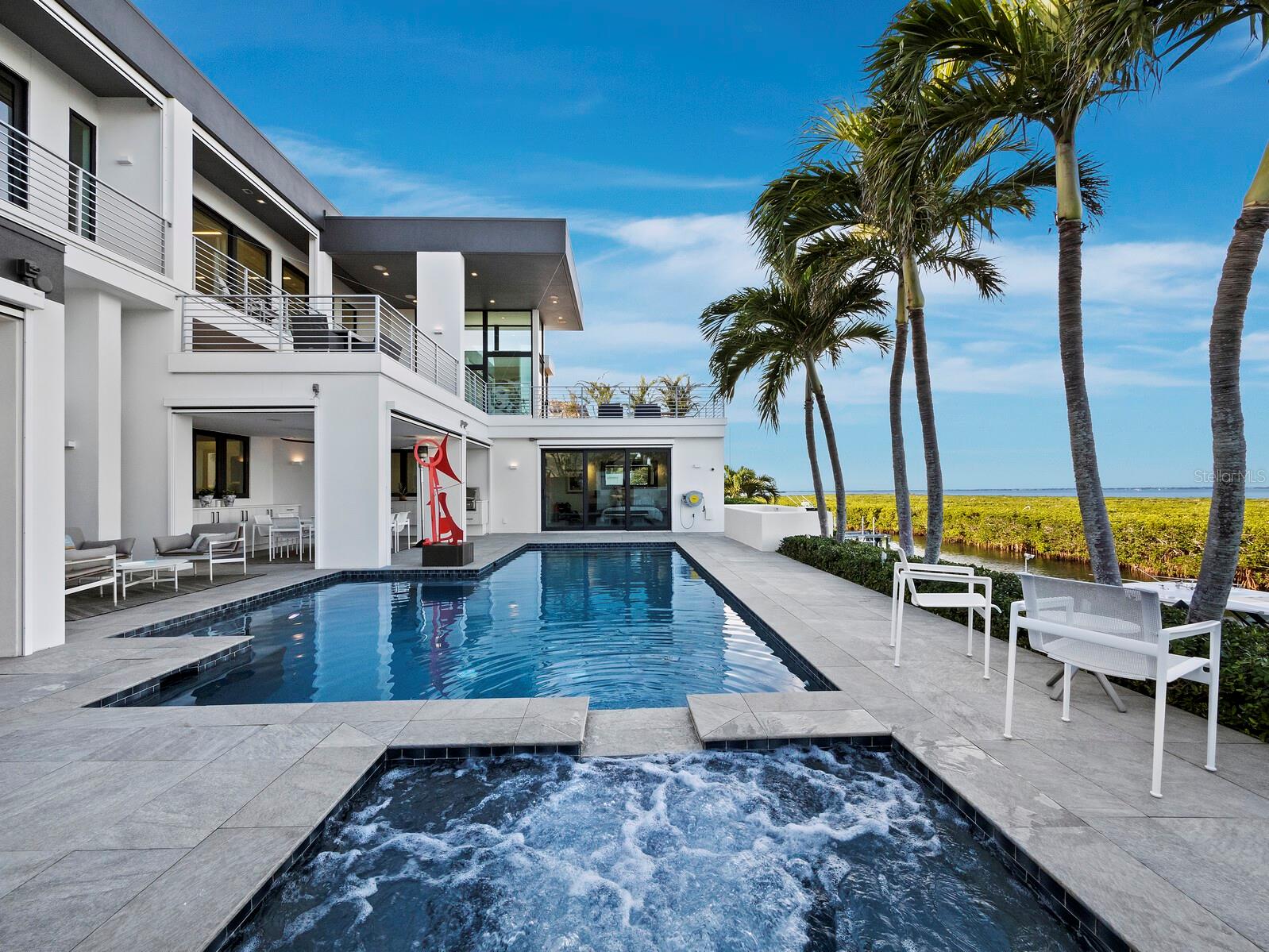 BAY ISLES - Residential