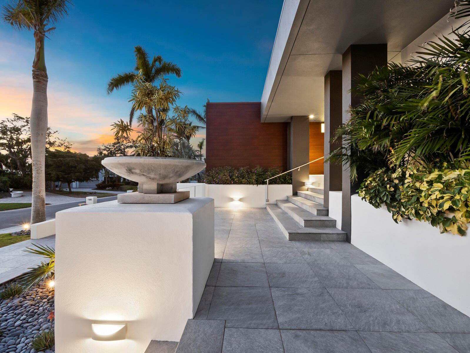 BAY ISLES - Residential