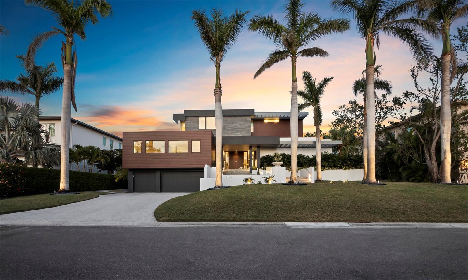 BAY ISLES - Residential