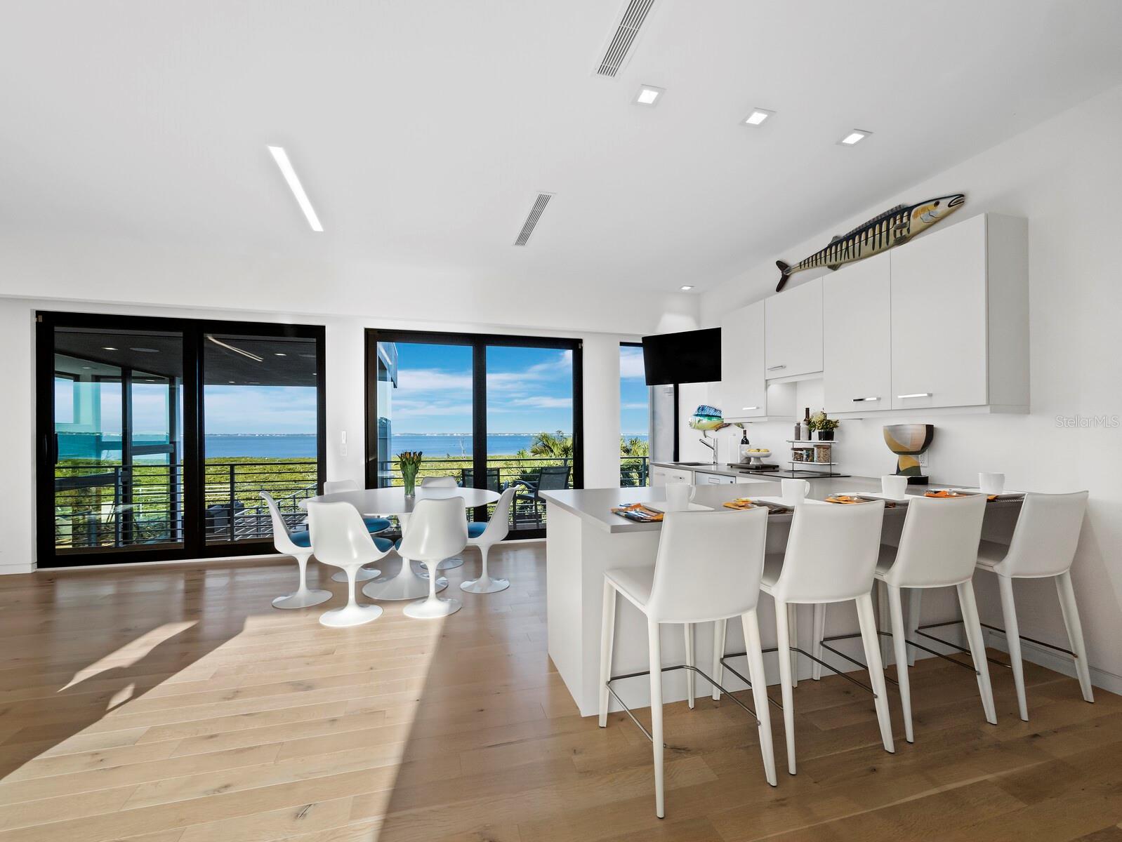 BAY ISLES - Residential