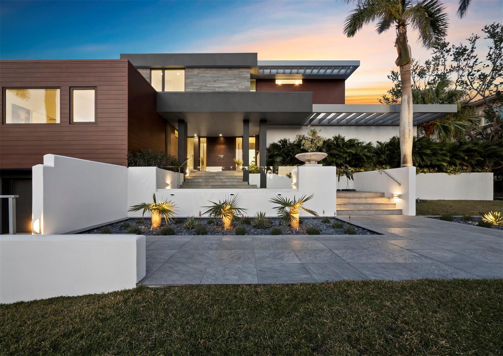 BAY ISLES - Residential