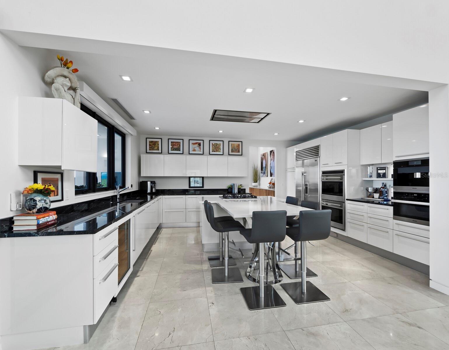 BAY ISLES - Residential