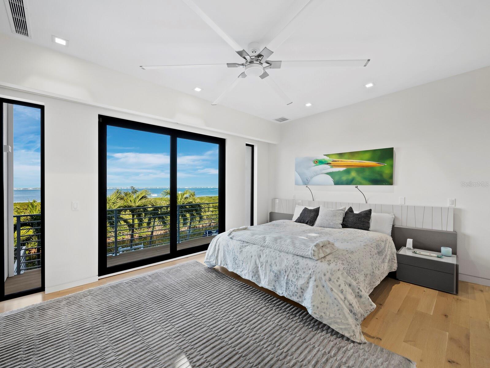 BAY ISLES - Residential