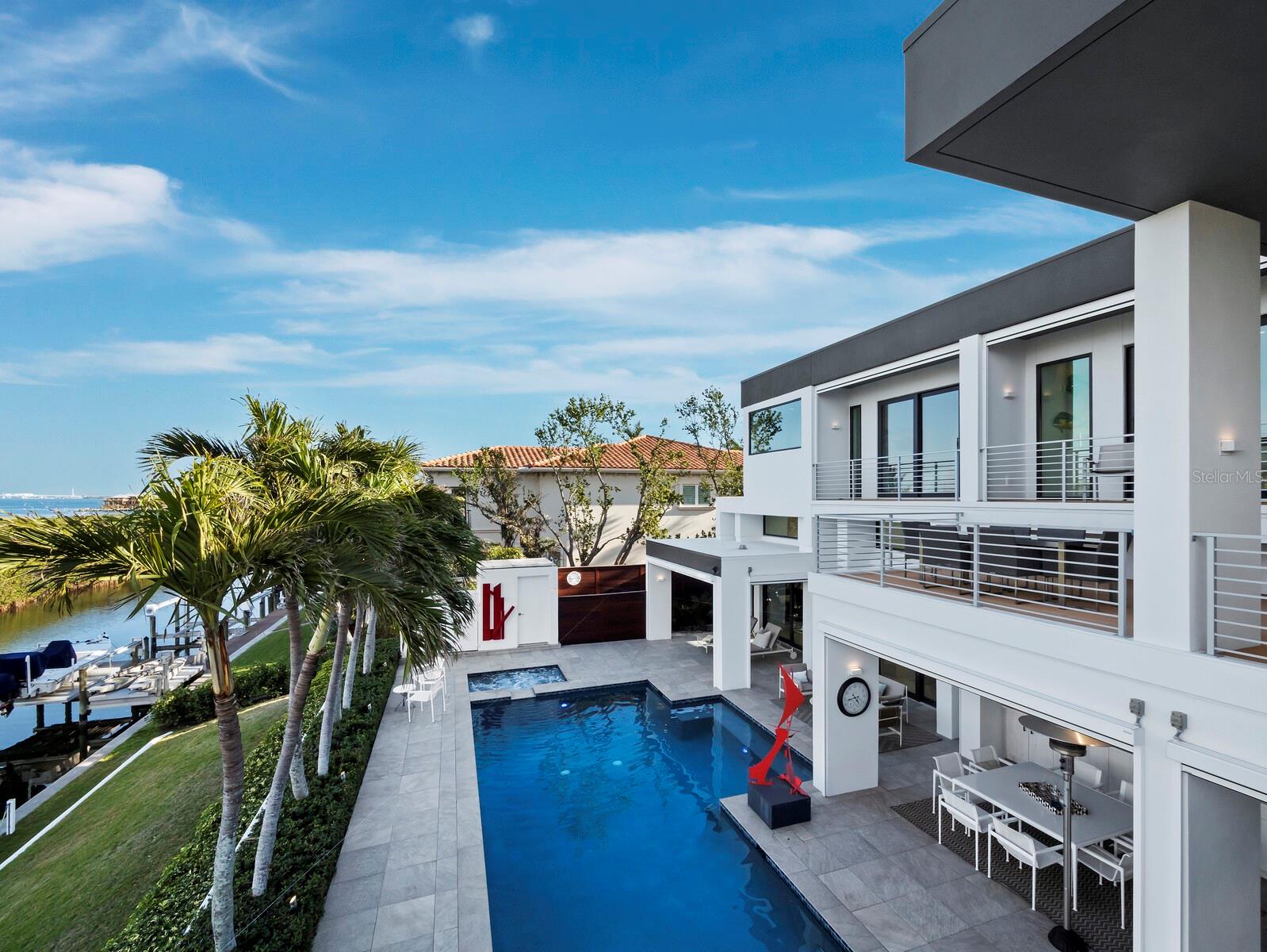 BAY ISLES - Residential