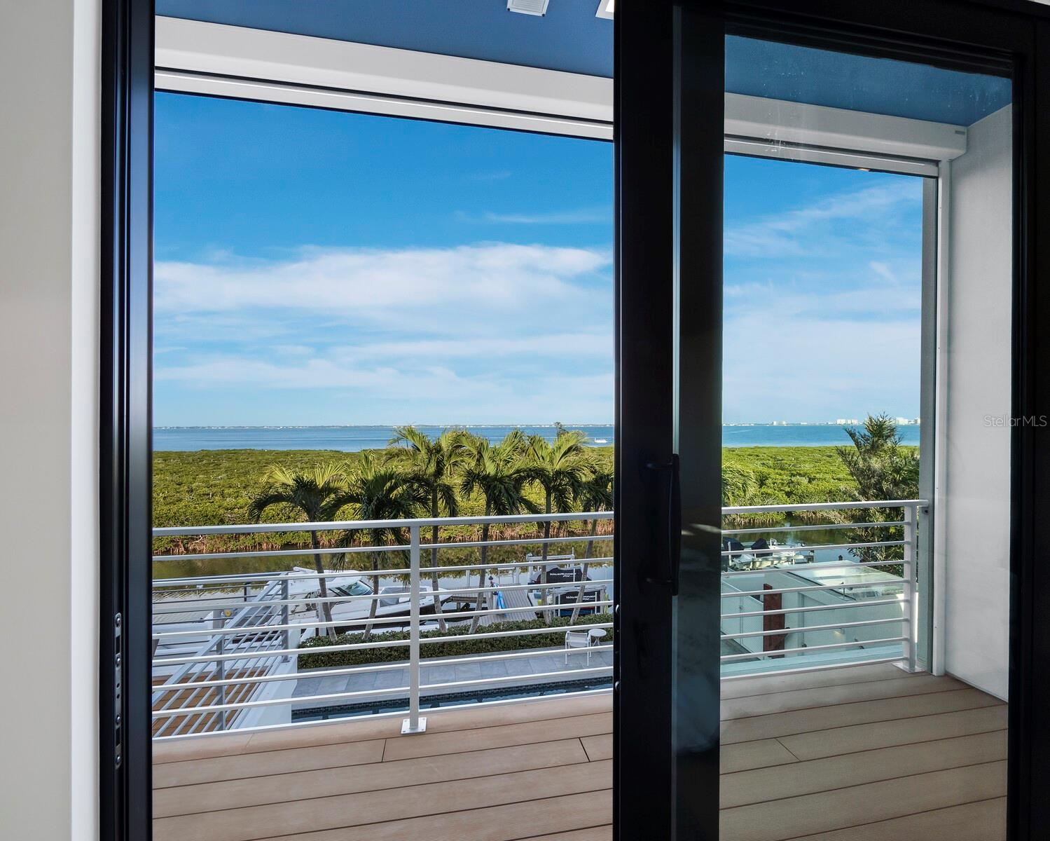BAY ISLES - Residential