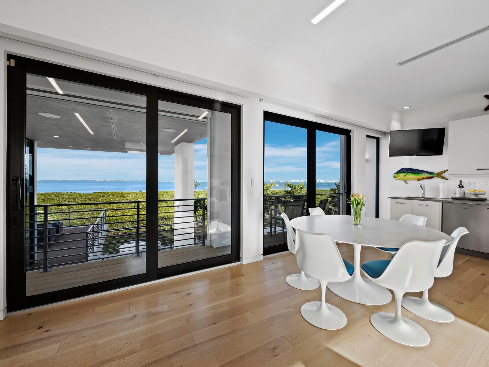 BAY ISLES - Residential
