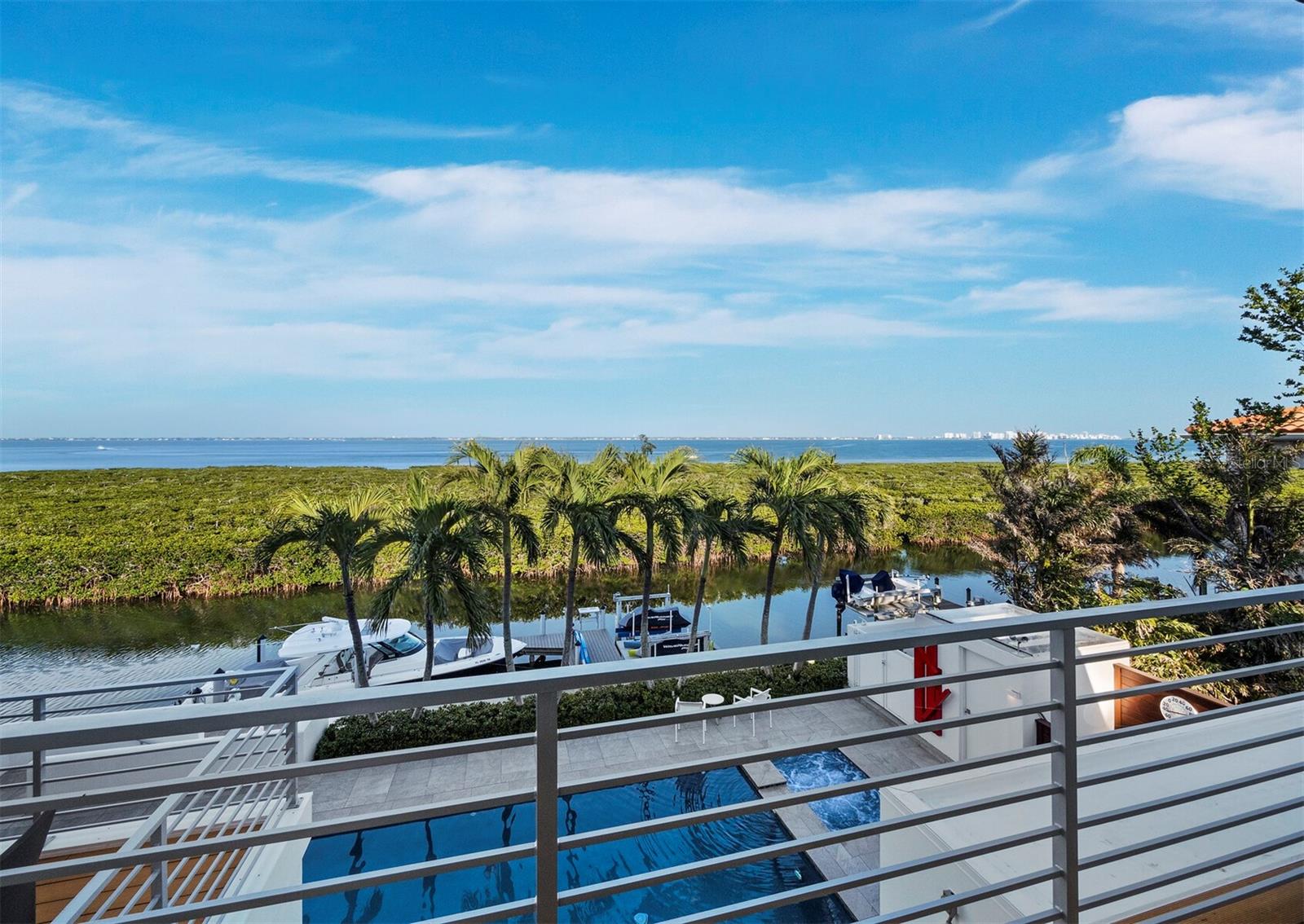 BAY ISLES - Residential