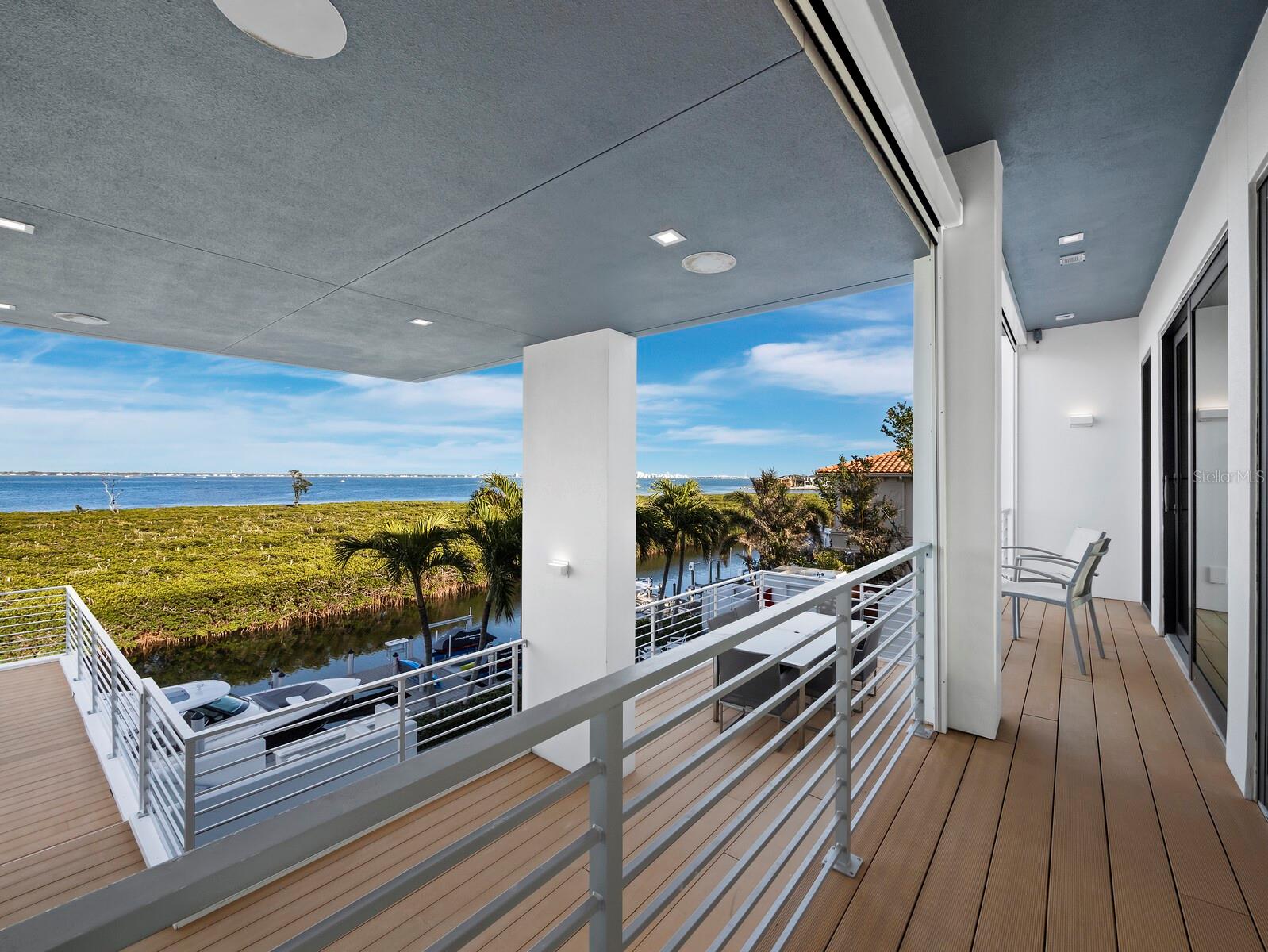 BAY ISLES - Residential