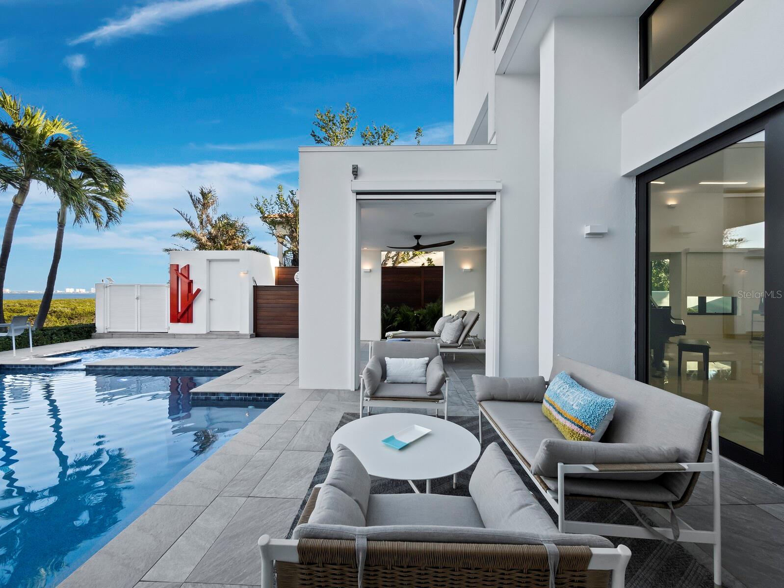 BAY ISLES - Residential