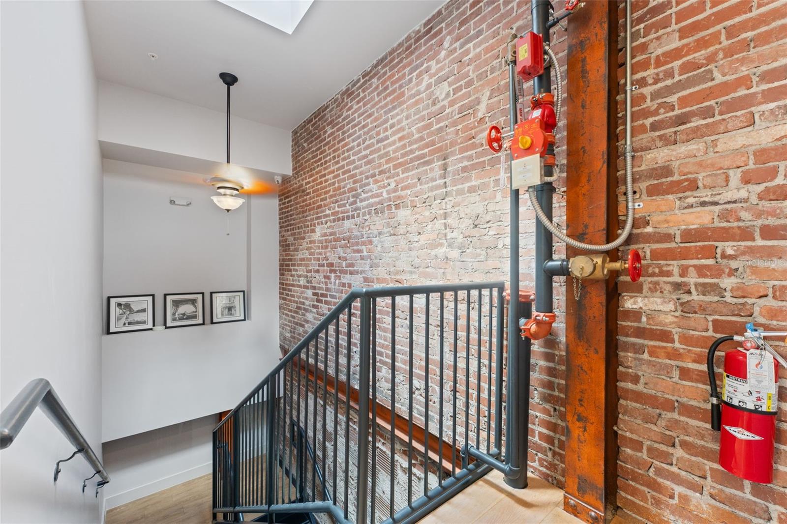 SOHO ON CENTRAL CONDO - Residential Lease