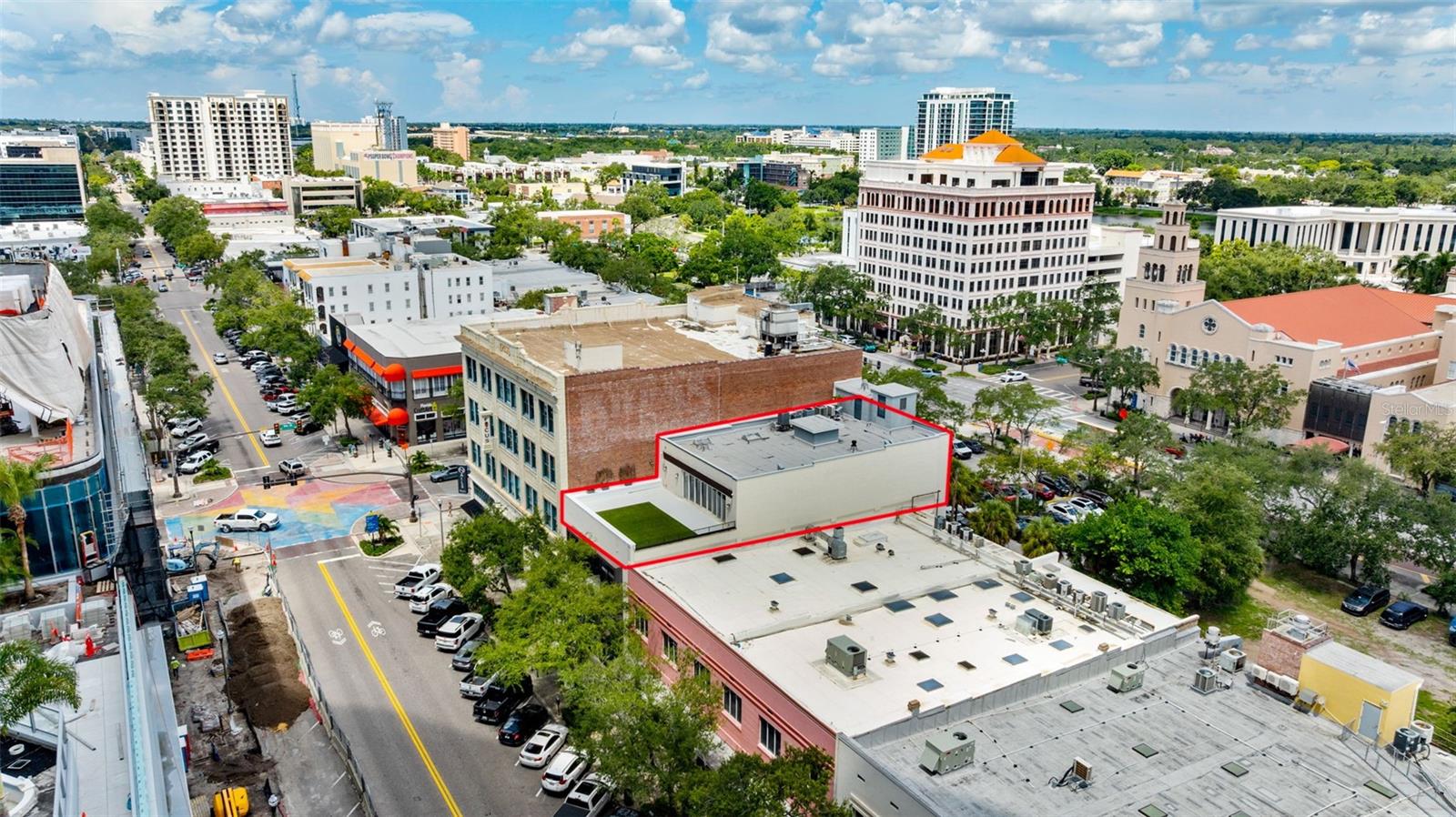 SOHO ON CENTRAL CONDO - Residential Lease