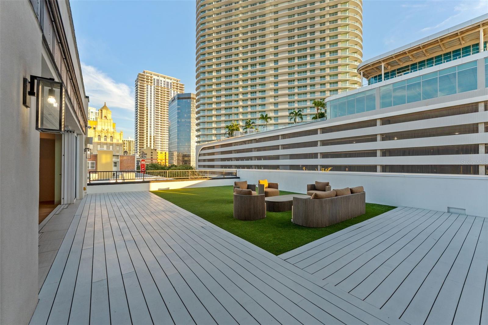 SOHO ON CENTRAL CONDO - Residential Lease