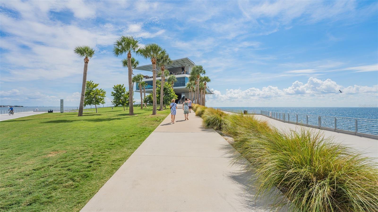 SOHO ON CENTRAL CONDO - Residential Lease