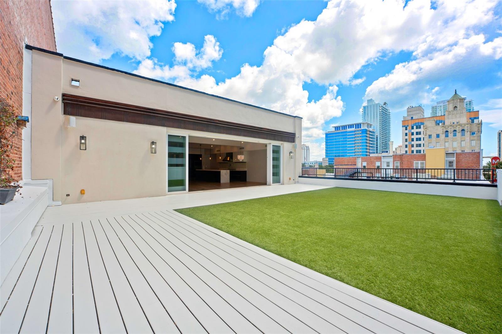 SOHO ON CENTRAL CONDO - Residential Lease