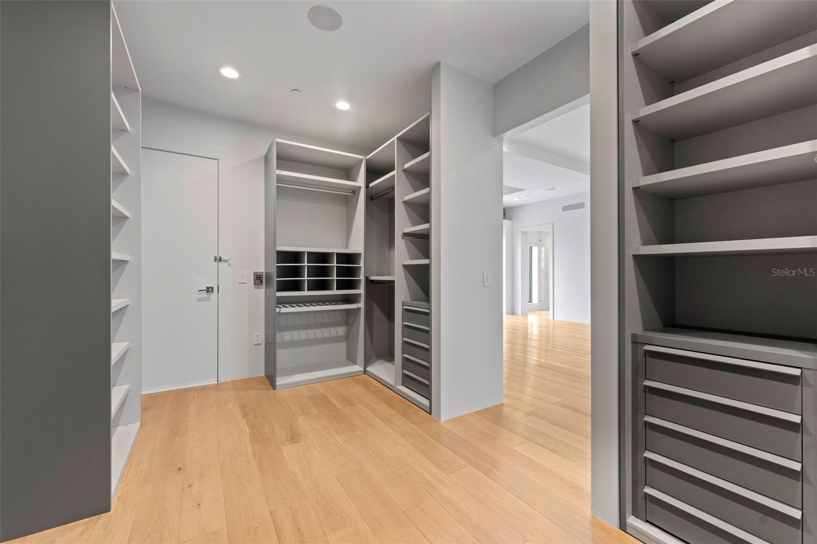 SOHO ON CENTRAL CONDO - Residential Lease