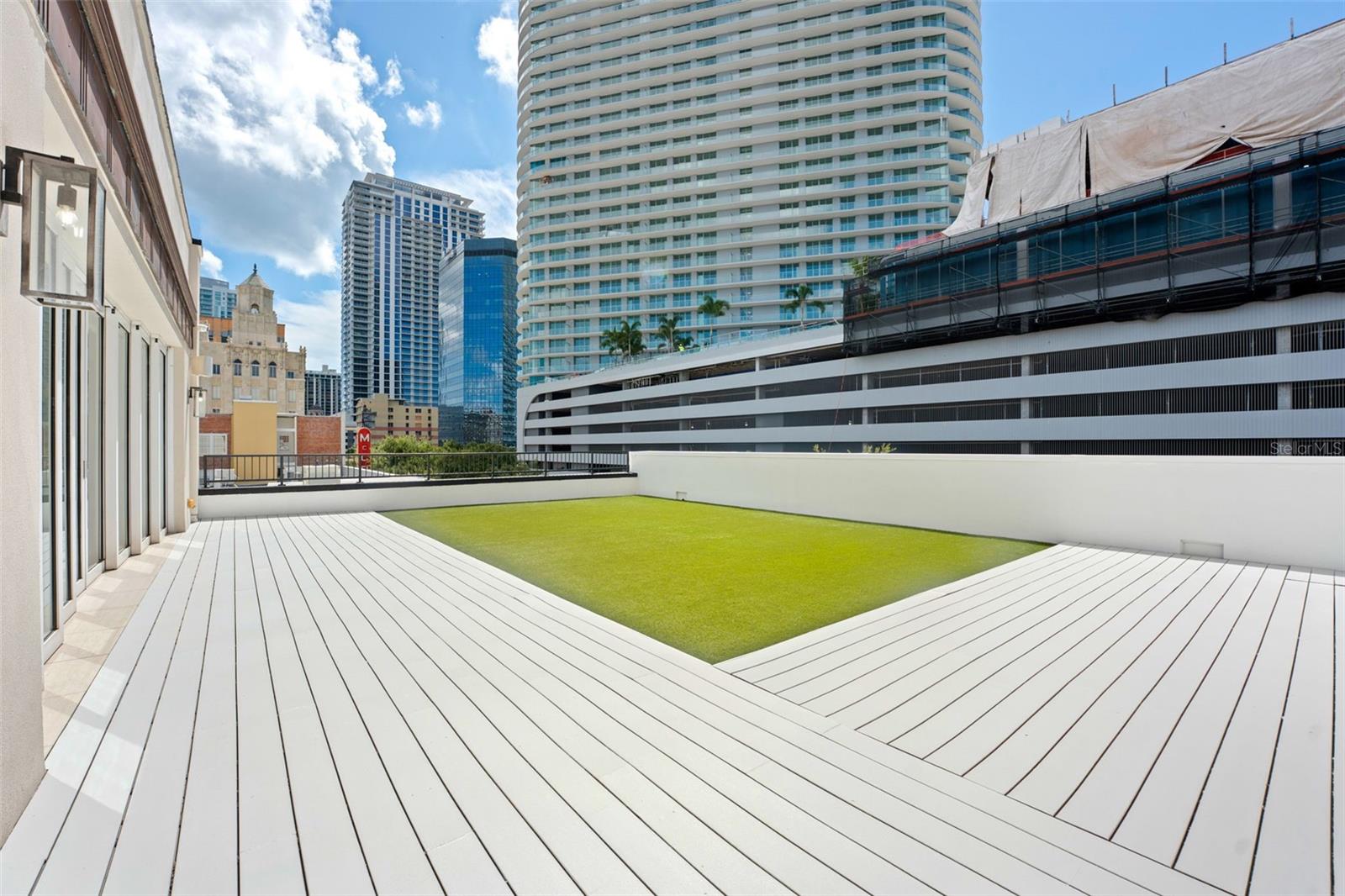 SOHO ON CENTRAL CONDO - Residential Lease