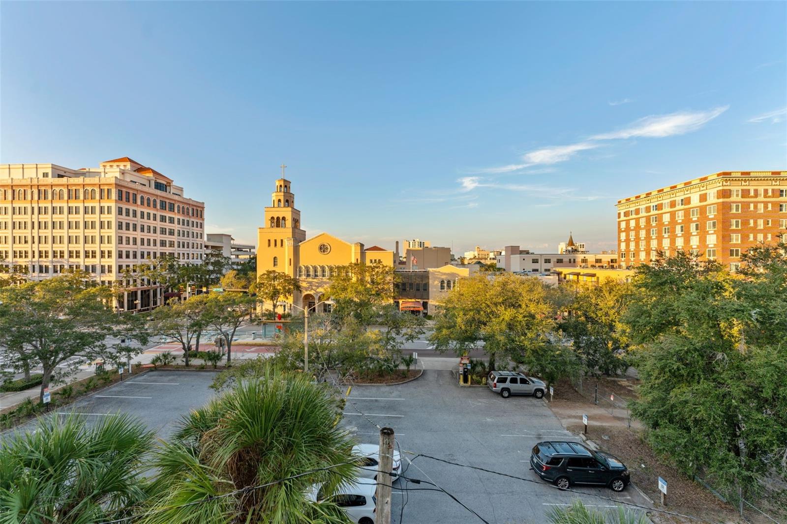 SOHO ON CENTRAL CONDO - Residential Lease