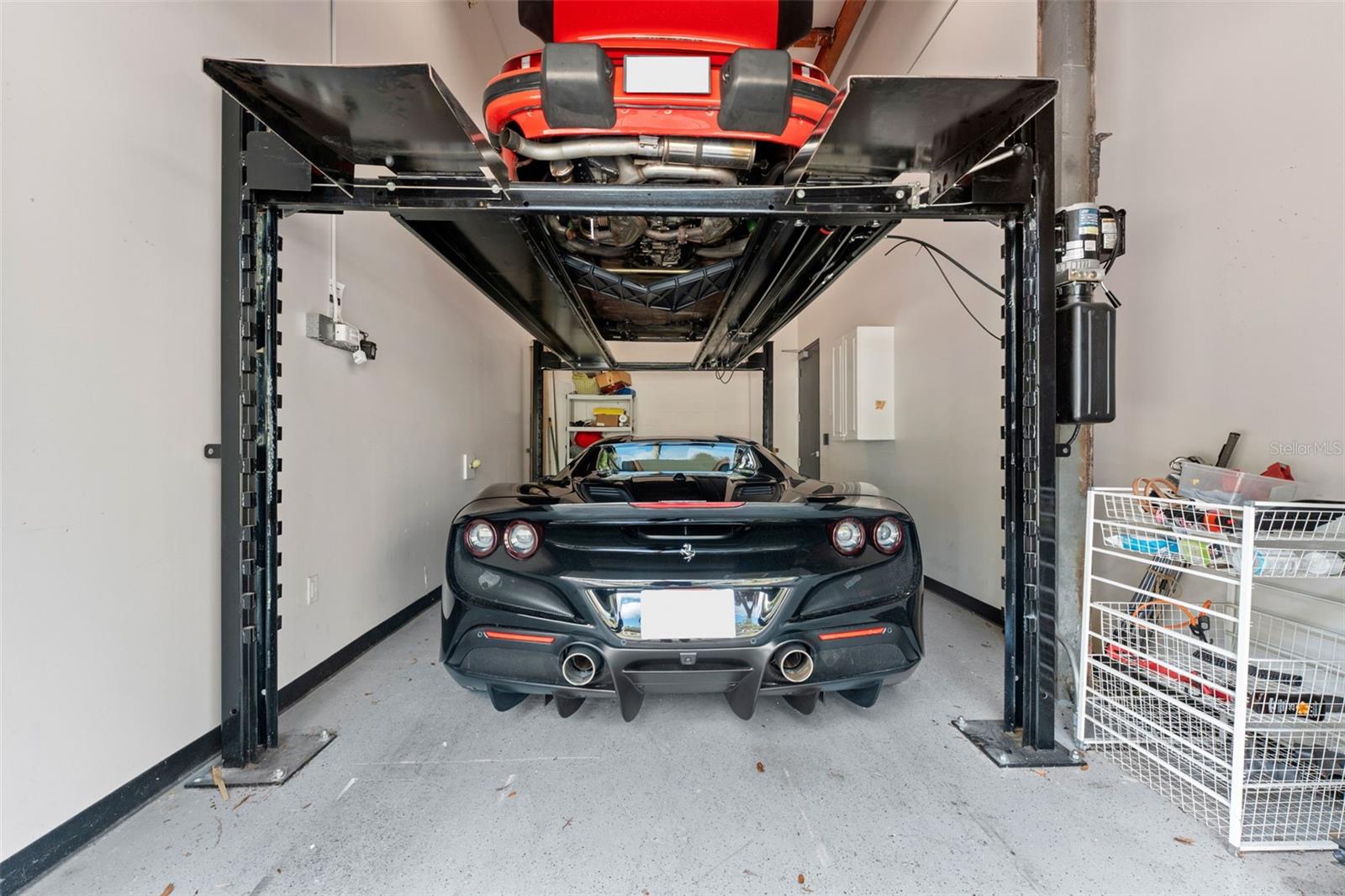 SOHO ON CENTRAL CONDO - Residential Lease