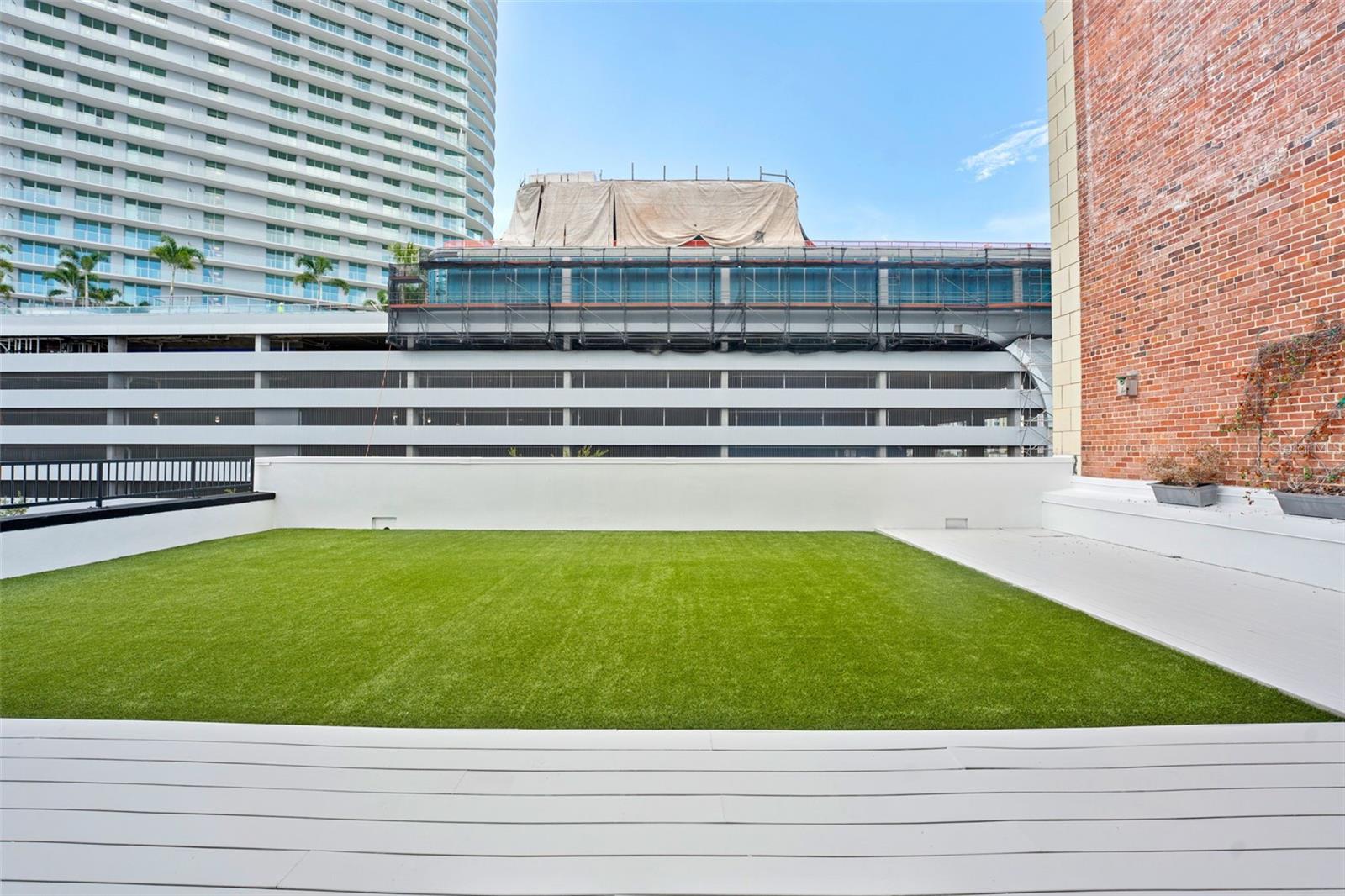 SOHO ON CENTRAL CONDO - Residential Lease