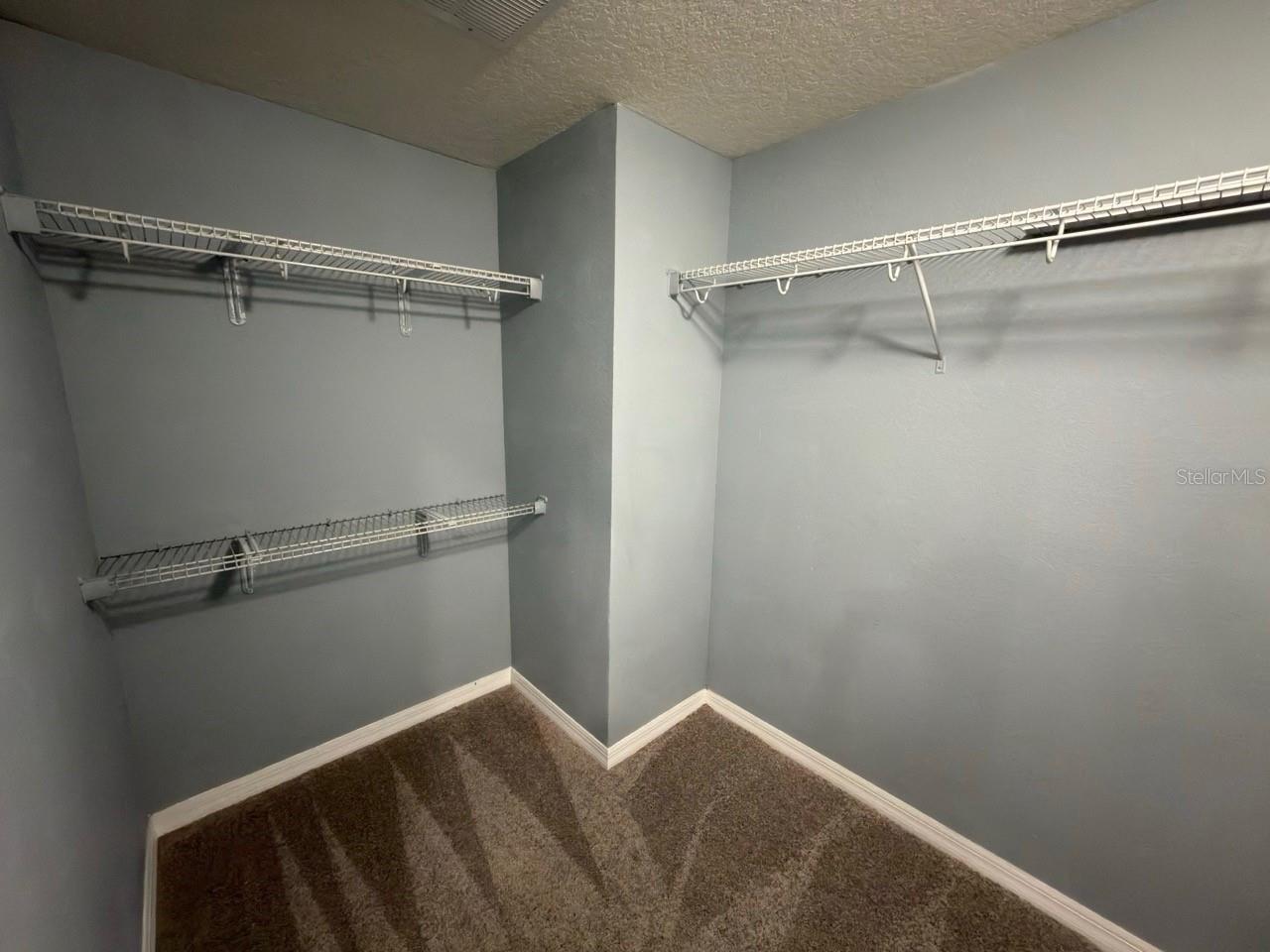 AVIANA PH 01 - Residential Lease