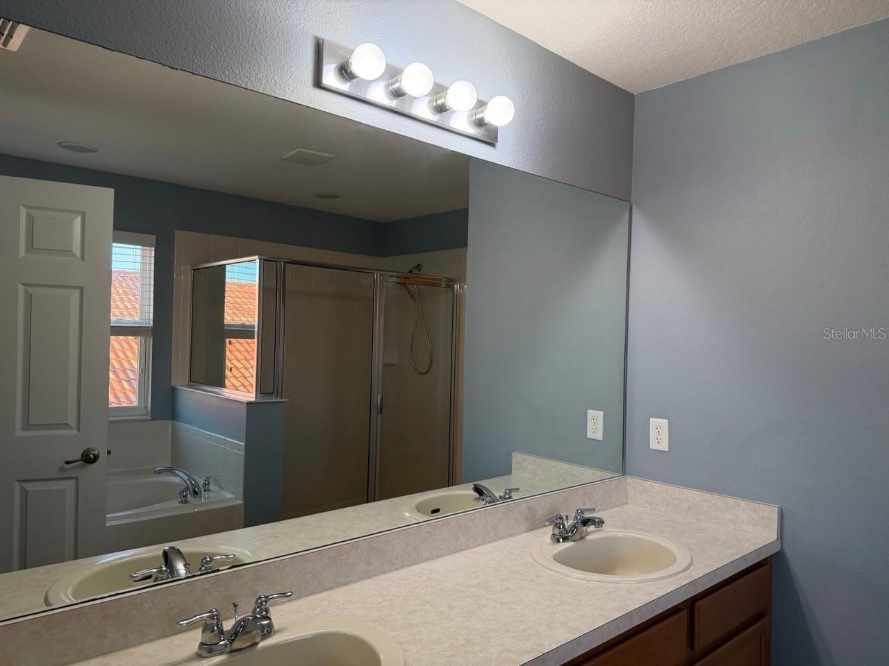 AVIANA PH 01 - Residential Lease