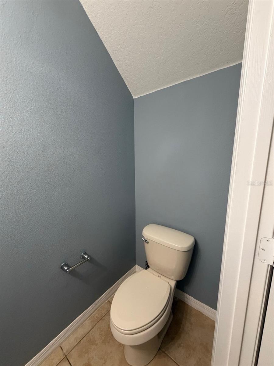 AVIANA PH 01 - Residential Lease