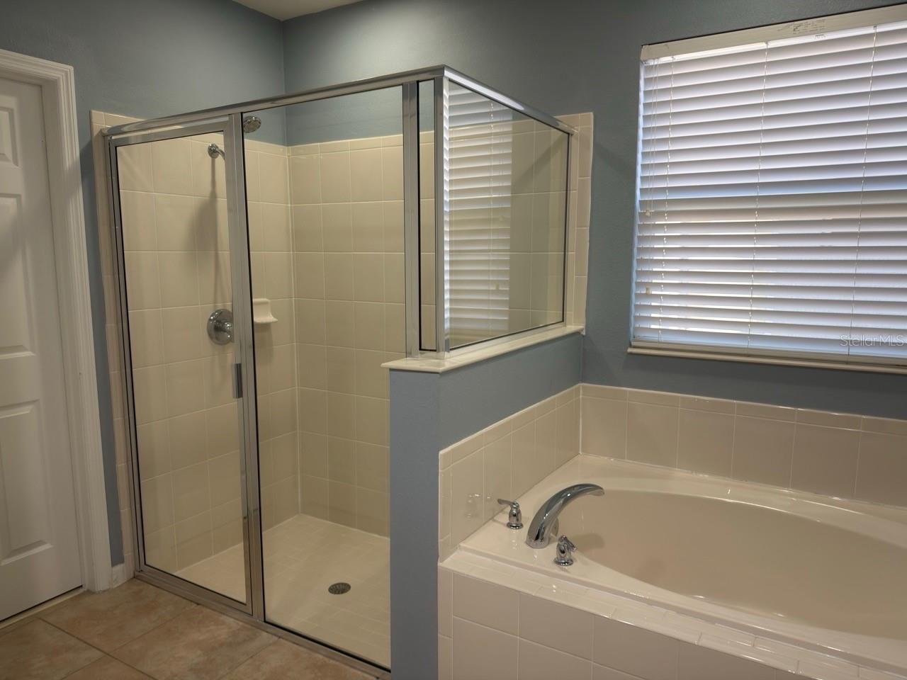 AVIANA PH 01 - Residential Lease