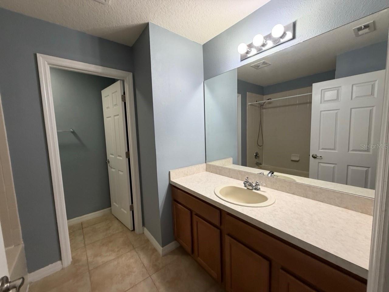 AVIANA PH 01 - Residential Lease