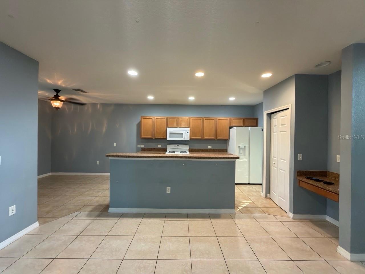 AVIANA PH 01 - Residential Lease