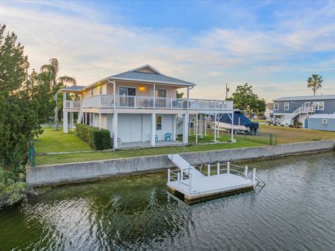 A home in HERNANDO BEACH