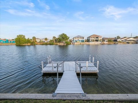 A home in HERNANDO BEACH