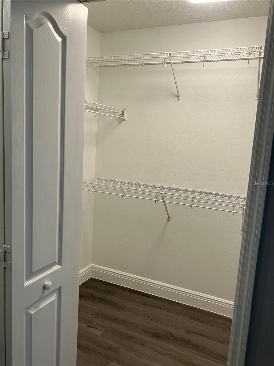 LEESBURG SLEEPY HOLLOW FIRST ADD - Residential