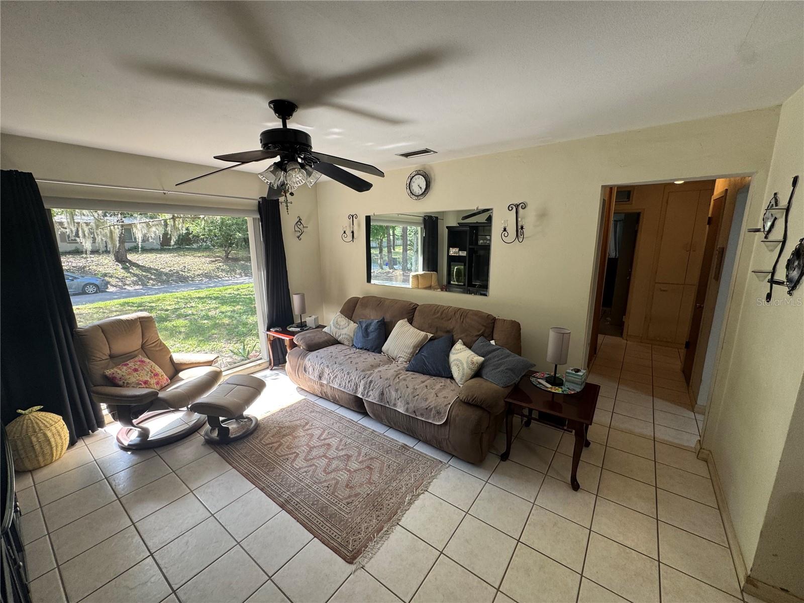 GOLF CLUB MANOR - Residential