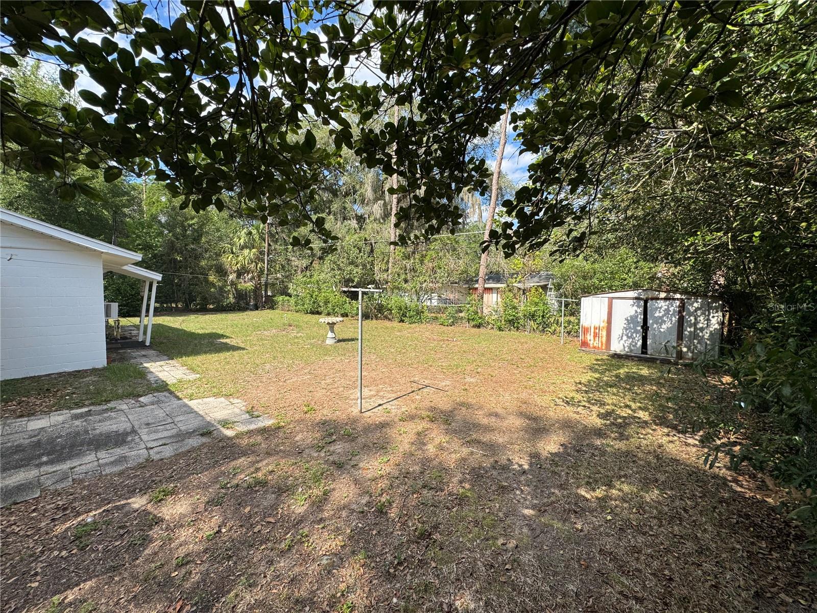 GOLF CLUB MANOR - Residential