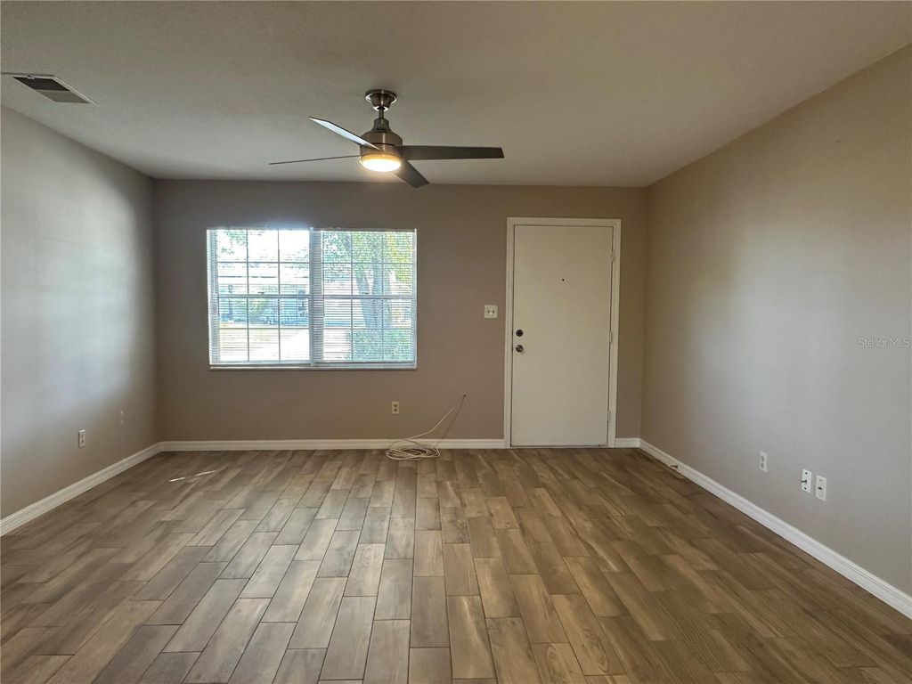 Photo of 2526 Poet Lane, Orlando, FL 32817 (MLS # O6410117)