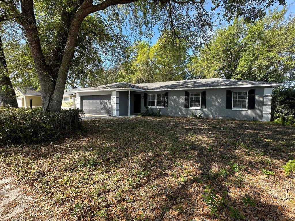 Photo of 2526 Poet Lane, Orlando, FL 32817 (MLS # O6410117)