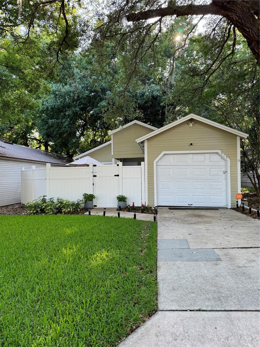513 HARVARD PLACE