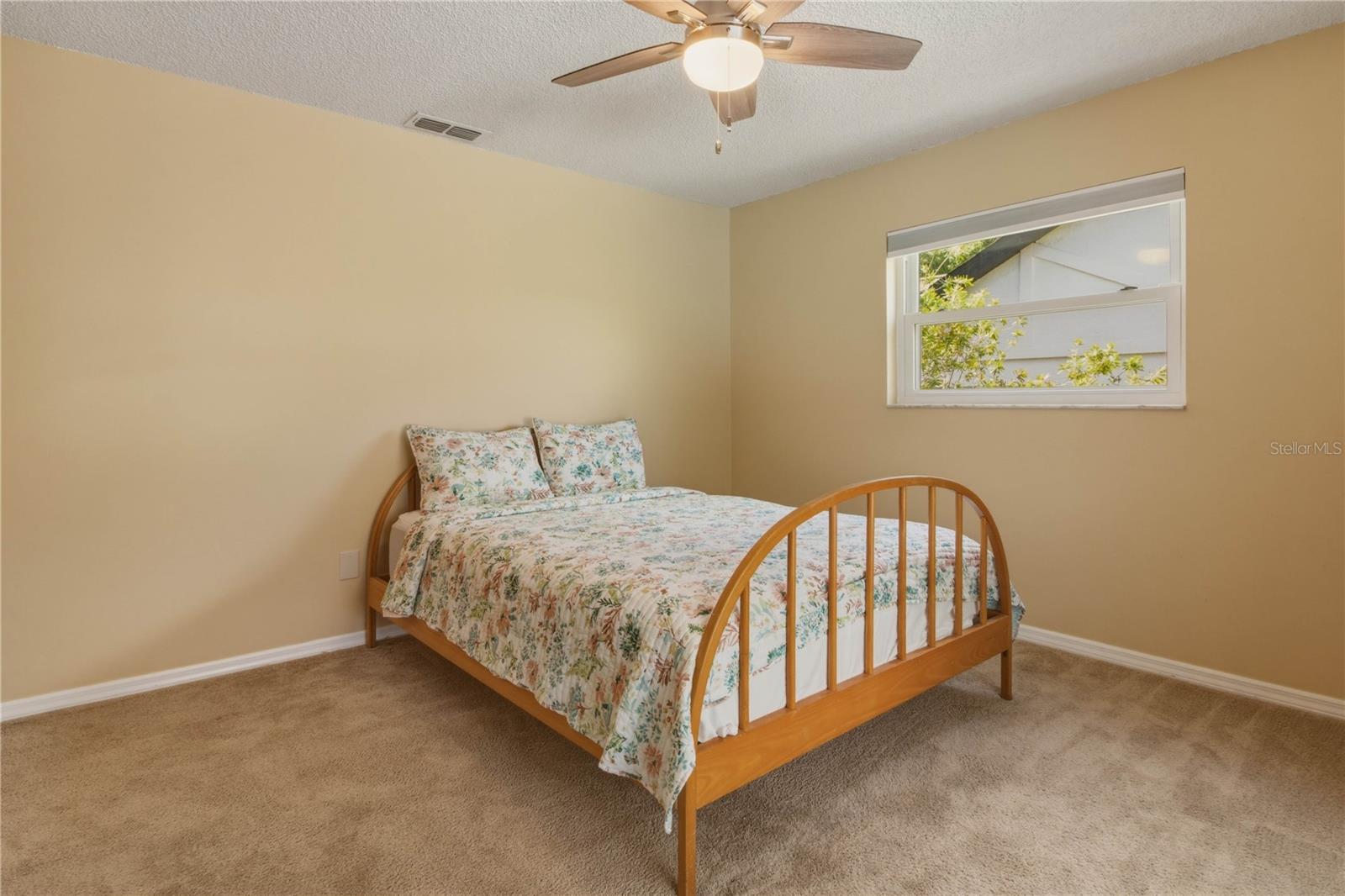 LAKE VALENCIA UNIT 3B - Residential