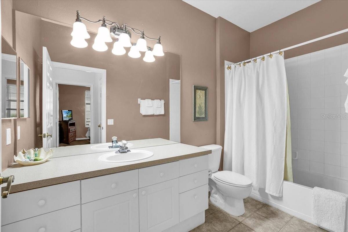 WYNDHAM PALMS CONDO PH 9 - Residential