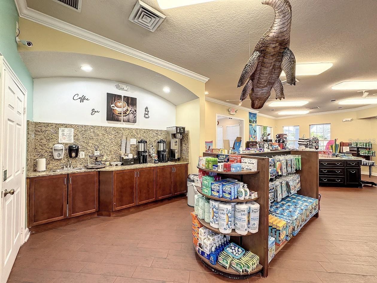 WYNDHAM PALMS CONDO PH 9 - Residential