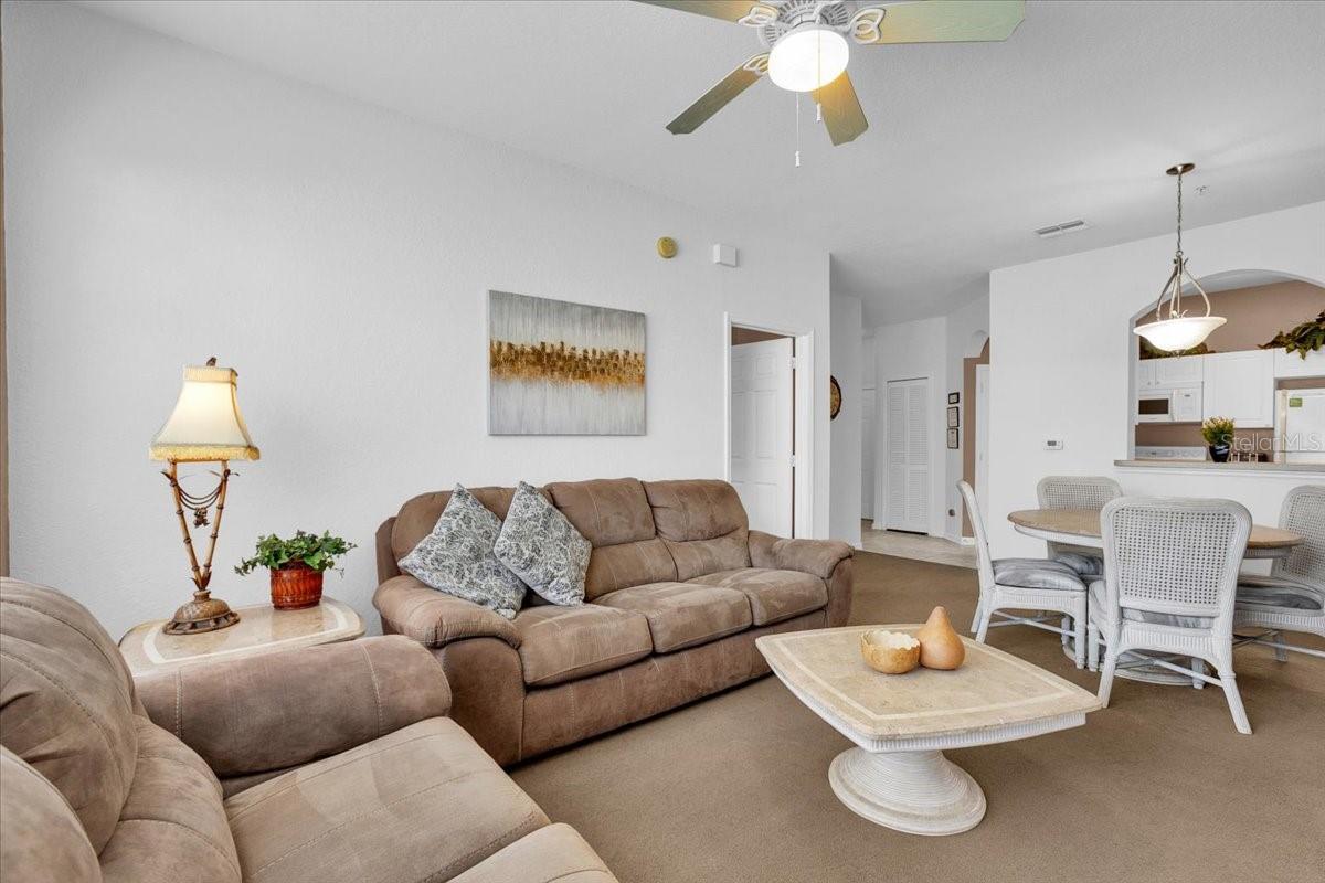 WYNDHAM PALMS CONDO PH 9 - Residential